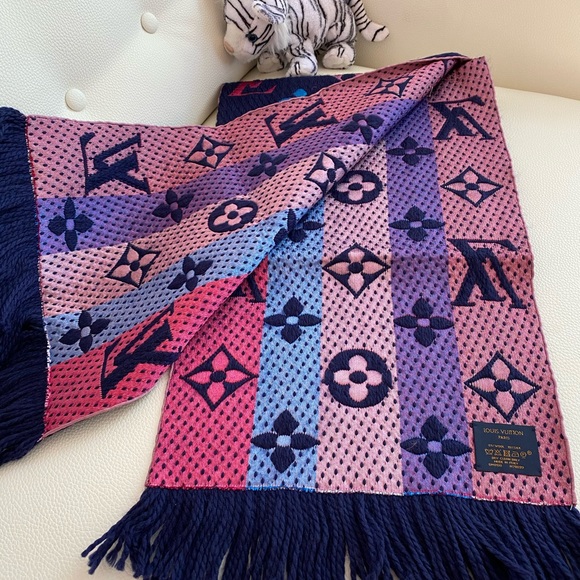 Louis Vuitton Logomania Rainbow Wool Scarf - Picture 7 of 7